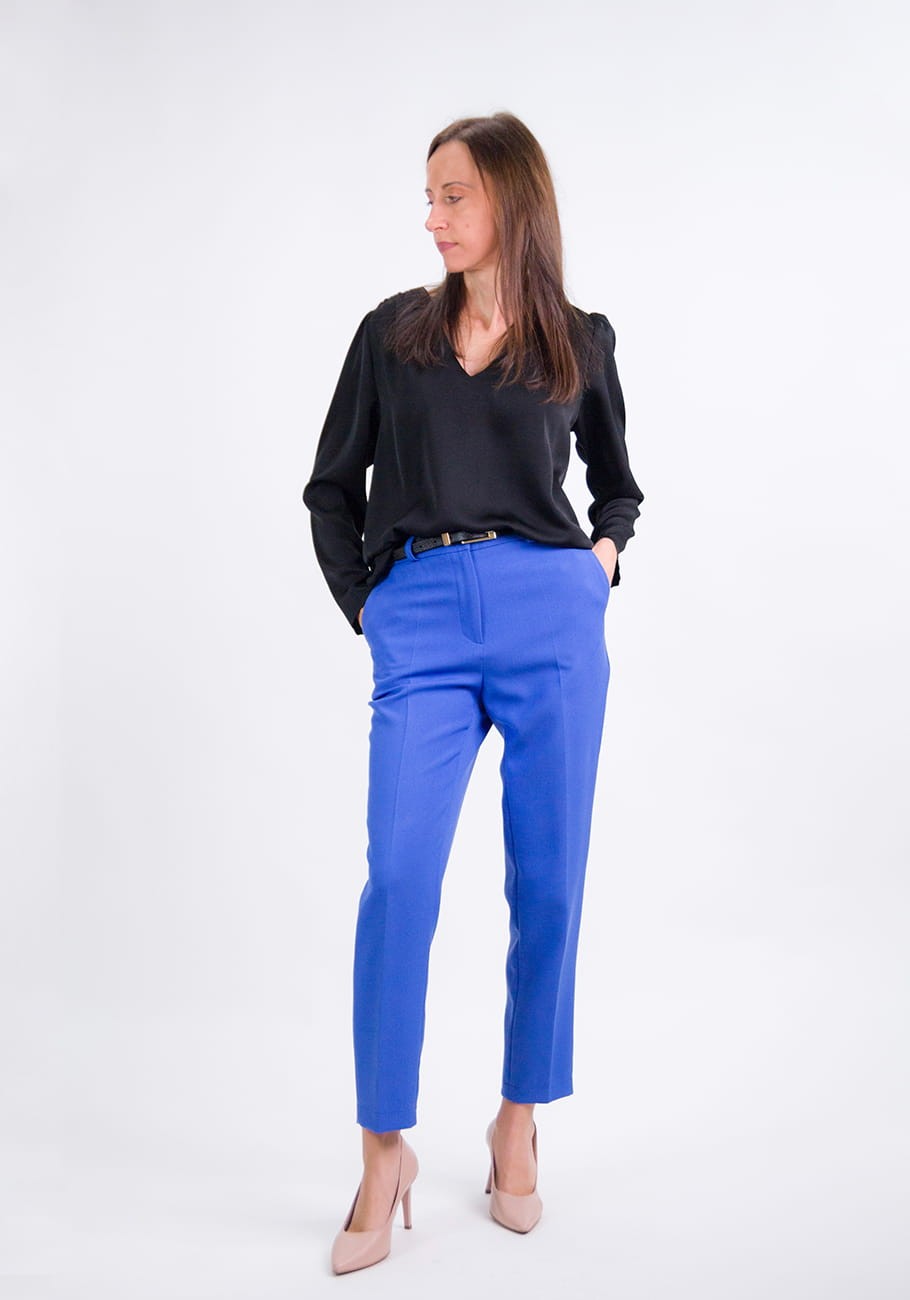 czarna bluzka stormfashion vivienne w serek.jpg