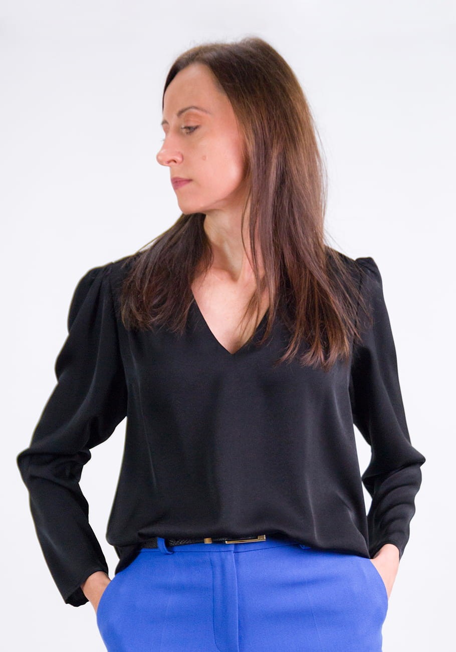 czarna bluzka stormfashion vivienne w serek_4.jpg