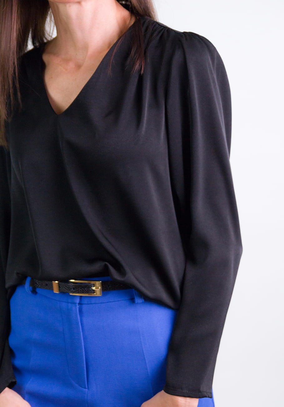 czarna bluzka stormfashion vivienne w serek_6.jpg